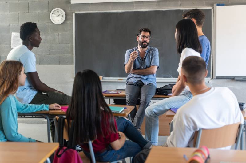 Estudante em sala de aula